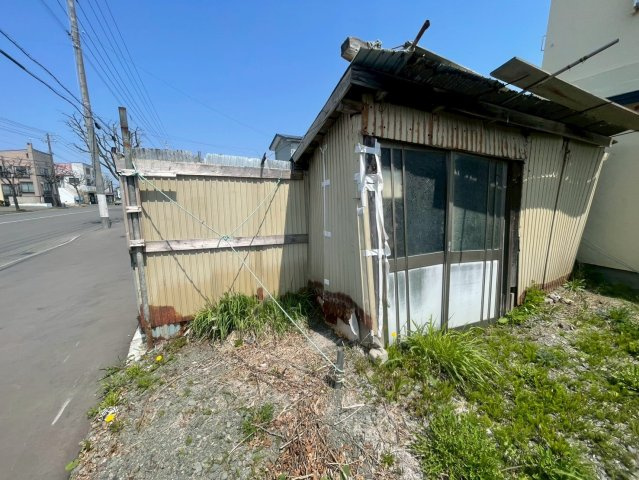 川北町6-7貸店舗の庭