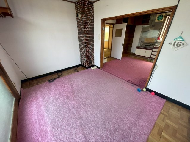 川北町6-7貸店舗の洋室