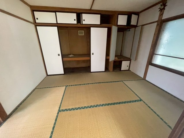 川北町6-7貸店舗の和室