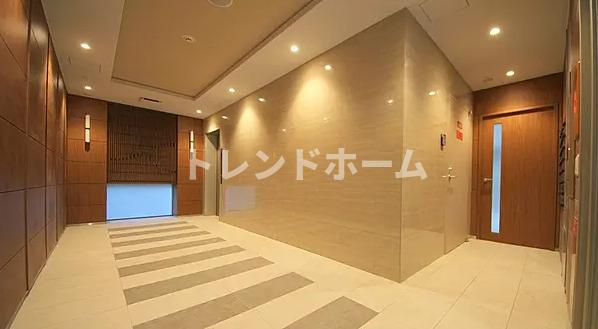 アスラン江戸堀のエントランス|選べる家電プランあり！！