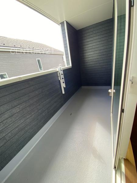 前橋市山王町7期 A号棟のバルコニー|天井付きバルコニー