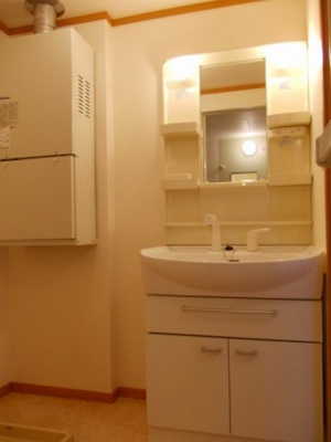 【洗面所】 | リバーサイド　ヴィラ