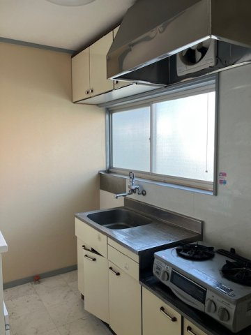 ロイヤルパレスコスモスのキッチン|都市ガス用のガスコンロをご用意ください！