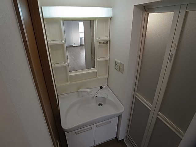 神戸市須磨区白川台６丁目の賃貸マンションの洗面所|シャンプードレッサー