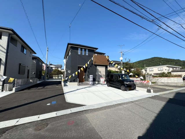 SUN COURTーサンコート－小倉南区中吉田3丁目【小倉南区　新築戸建て】の外観|飽きのこない外観が魅力♪【小倉南区　新築戸建て】