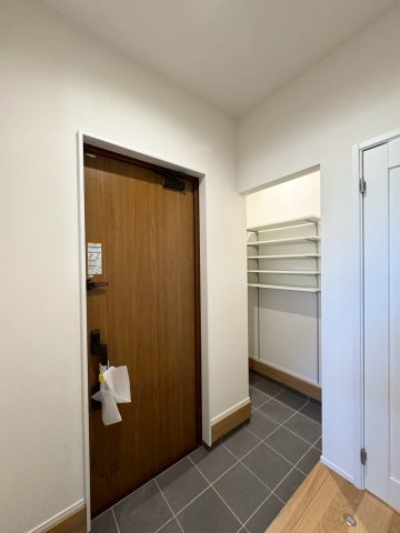 【玄関】の画像