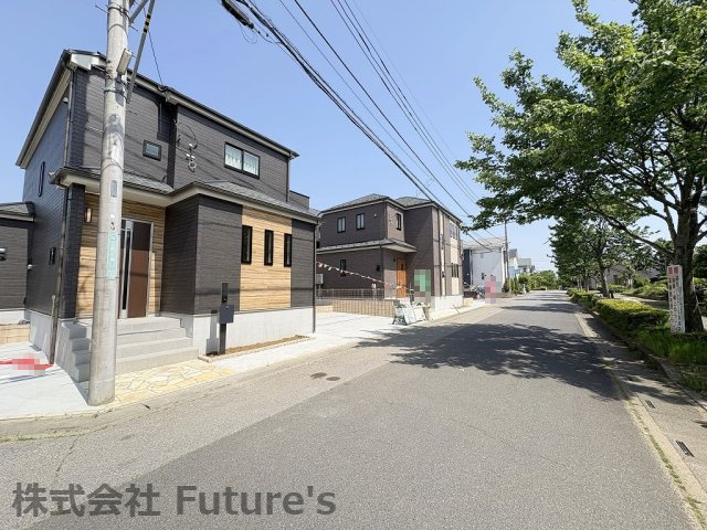 吉川市きよみ野2丁目　新築戸建　全5棟　A号棟の前面道路含む現地写真|前面道路含む現地写真です。