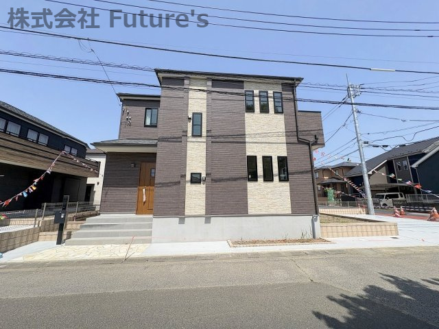 吉川市きよみ野2丁目　新築戸建　全5棟　C号棟の外観|ZEH水準の省エネ住宅！角地に位置する開放的な邸宅です