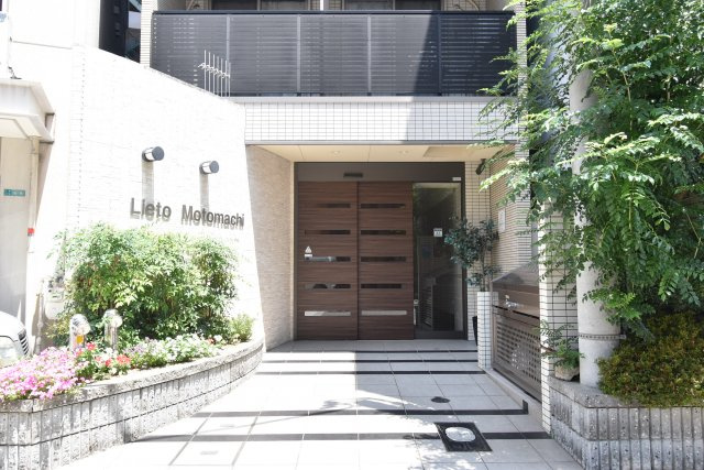 リエット元町