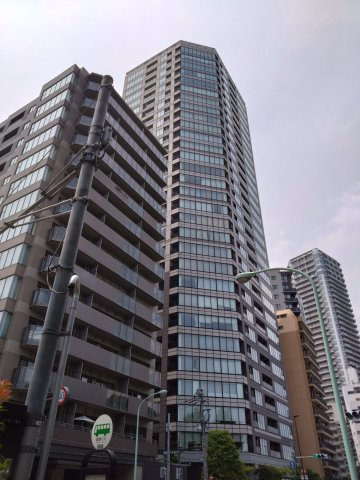 パークタワー上野池之端の外観