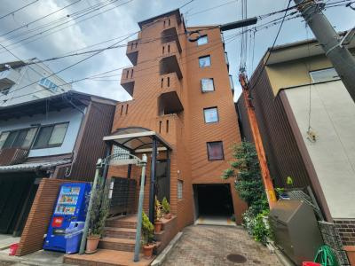 フラット136の外観