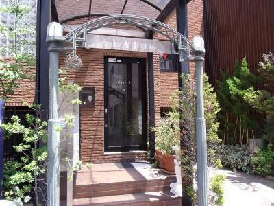 フラット136のエントランス