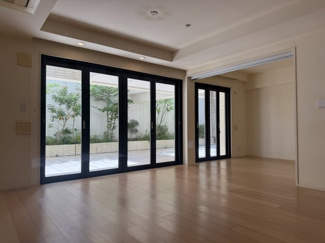 【居間・リビング】