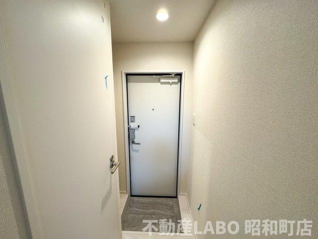 ハーモニーテラス遠里小野Ⅲの玄関