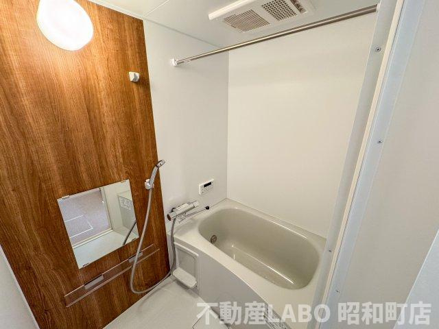 ハーモニーテラス遠里小野Ⅲの浴室