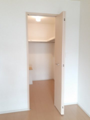 【収納】 | ラ・ヴィーユⅢ | 便利な収納スペースです