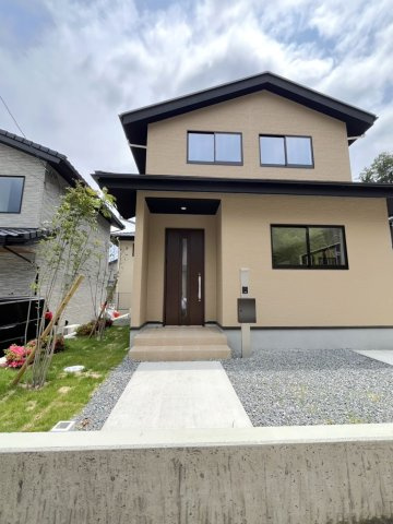 ◆南西角地につき陽当たり・通風良好◆収納豊富な４ＬＤＫ◆駐車２台可能＆前道６ｍ◆左京区岩倉幡枝町１期の外観|外観