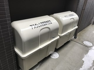 敷地内ゴミ捨て場♪ 