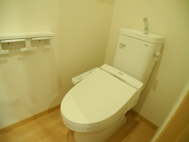 ルシード中央のトイレ|※室内画像は別号室のもの