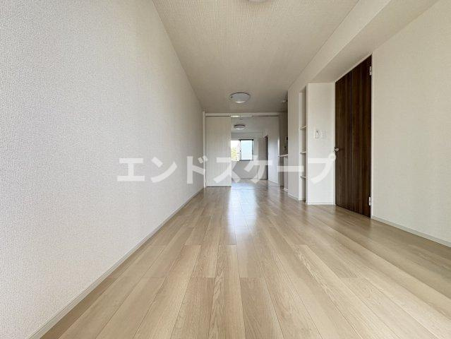 Ｓｕｎ　Ｆｒｏｕｇｅ　Ⅳの居間・リビング|高崎、前橋のお部屋探しはエンドスケープまで！お客様の理想お聞かせ下さい♪