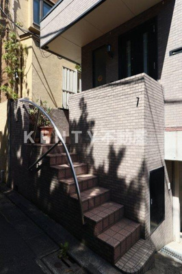 【エントランス】 | 東雪谷４丁目住宅 | 毎日通るエントランスはこのようになっています