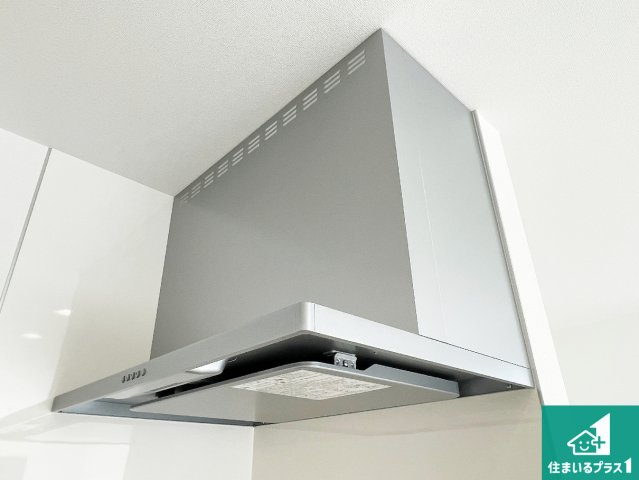 野洲市永原　第1期　新築一戸建ての冷暖房・空調設備|汚れにくいスロットフィルタでお手入れラクラク！ＬＥＤ照明付き！