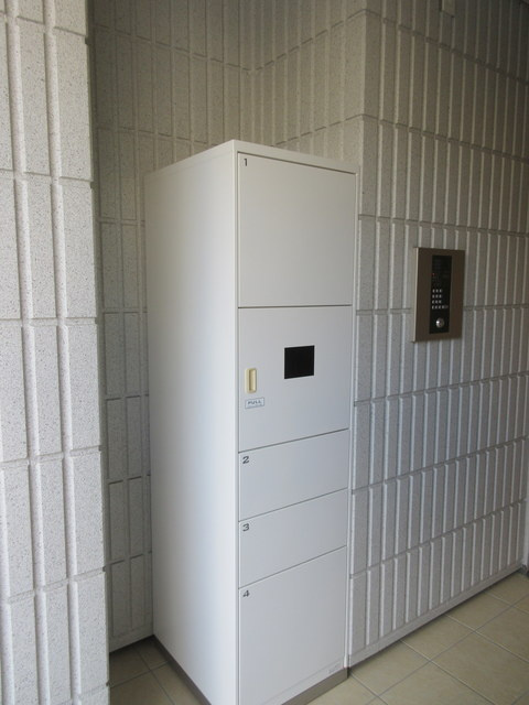 メゾン神之木台Ⅴのロビー|便利な宅配ＢＯＸ設置済