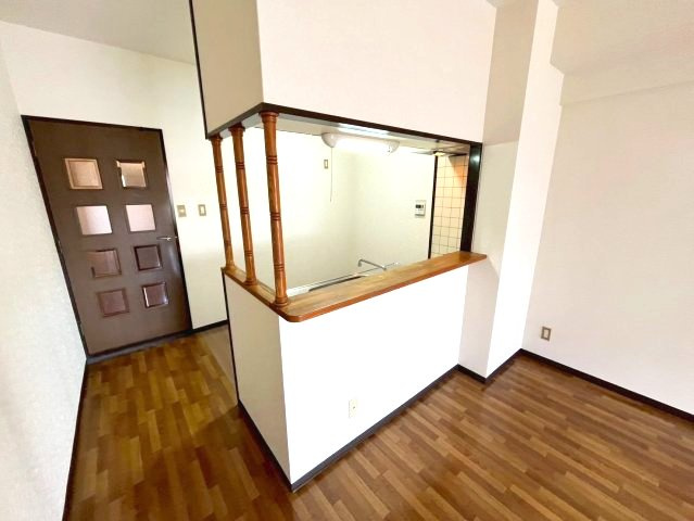 寝屋川市出雲町の賃貸マンションの内装