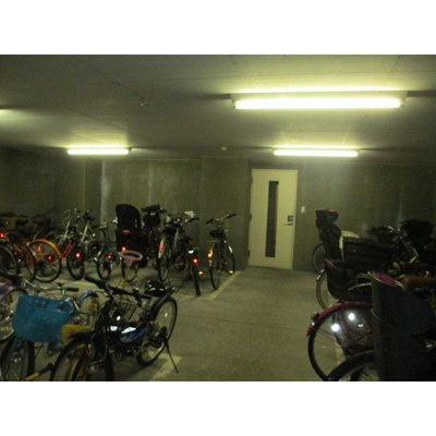 【その他共用部分】 | サンタの館裏参道