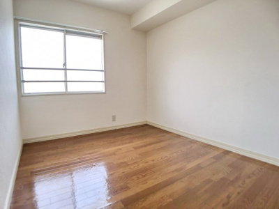 【洋室】 | メゾン小町C