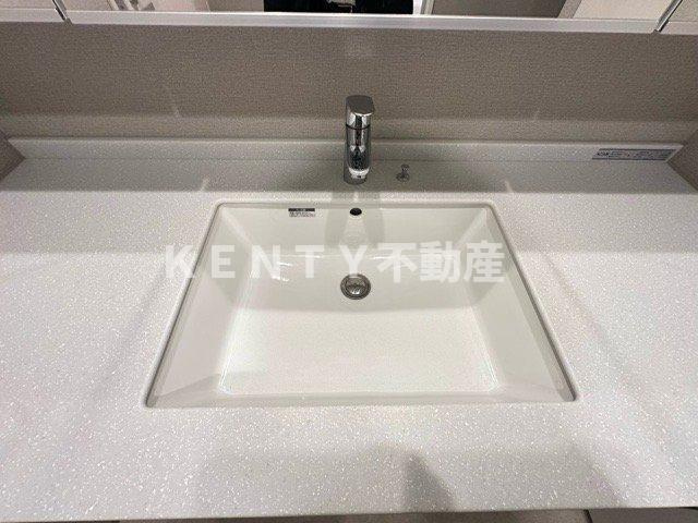 【洗面所】 | クレストコート池上 | 明るい洗面所です