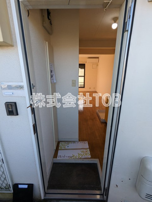 【玄関】 | フラット・ケント | ※別号室参考写真※