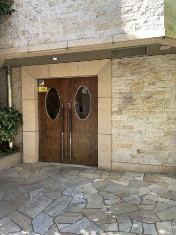 KDXレジデンス文京湯島のエントランス