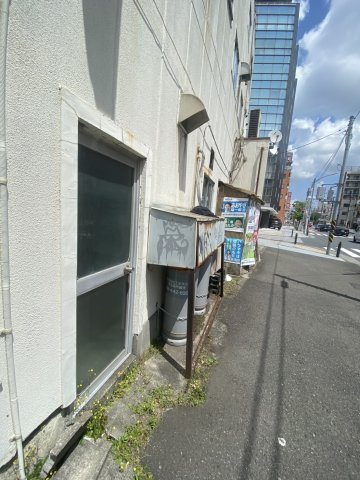 ふじやビルのその他|裏口ドア