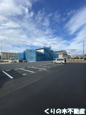 【駐車場】 | ヒッポ東門 | 車をお持ちの方に嬉しい駐車場付きの物件です