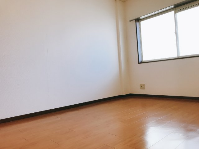 ガーデンハイツＢの寝室|北側洋室