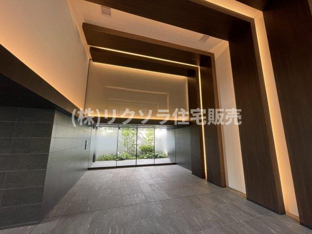 パークホームズLaLa門真のエントランス|エントランス内部
■物件内覧・資金計画相談・住宅ローン相談、リフォーム相談、お問合せ受付中■
※当日・翌日のご内覧、ご相談はお電話でのお問合せがスムーズです！