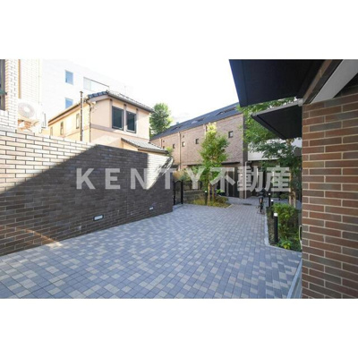 【エントランス】 | ＴＳＵＲＵＫＩレジデンス恵比寿 | 清潔なエントランスです