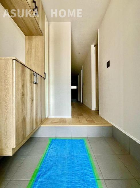 本牧元町戸建の玄関