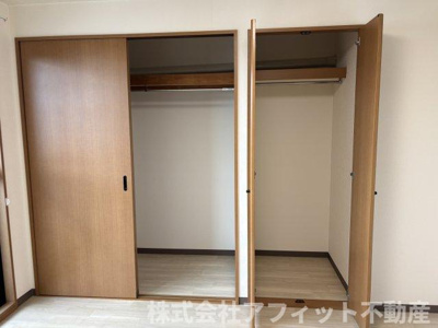 【収納】 | コンフォール　パレス | 洋室6帖のクローゼット