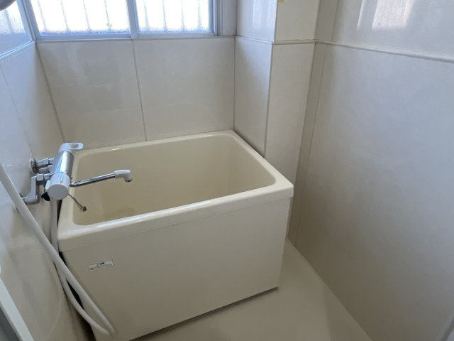 東今宿中村コーポⅡの浴室