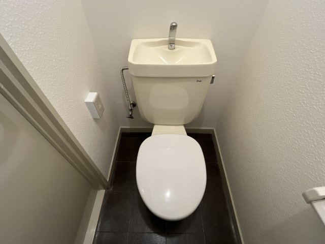 東今宿中村コーポⅡのトイレ