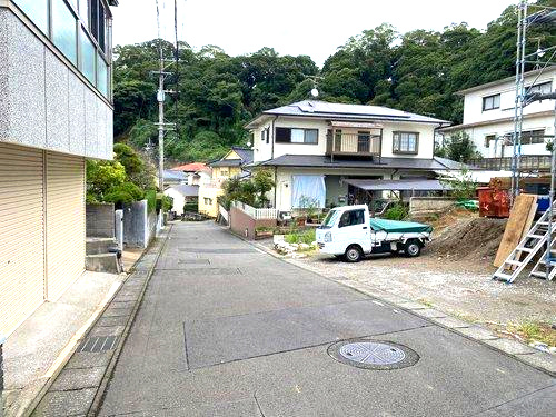 玉里団地3丁目　モデルハウス分譲の前面道路含む現地写真|落ち着いた閑静な住宅街です。