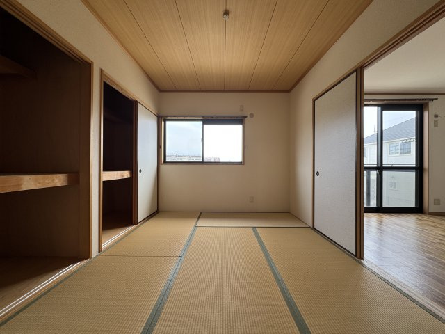 エイトハウス上野台の和室