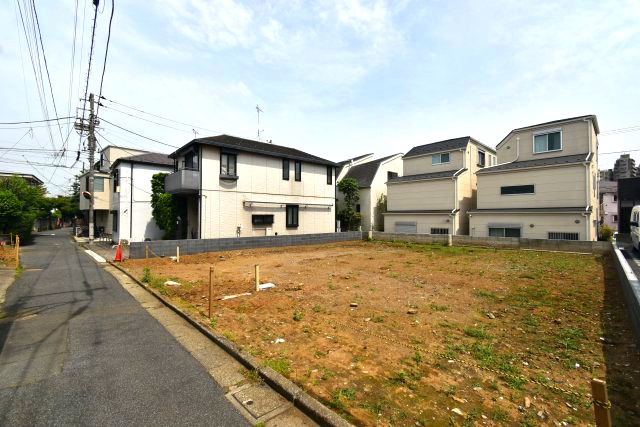 笹塚3丁目・新築戸建の前面道路含む現地写真
