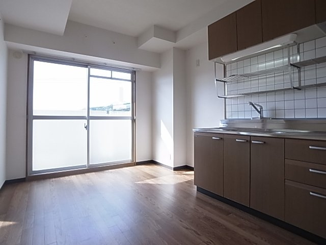 神戸市長田区御船通２丁目の賃貸マンション