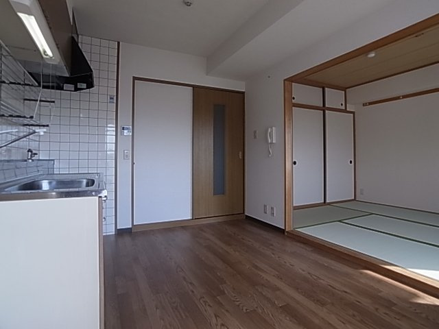 神戸市長田区御船通２丁目の賃貸マンション