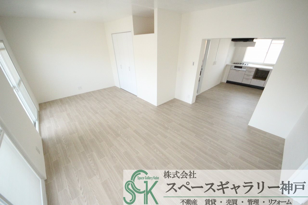 東垂水住宅6号棟の居間・リビング