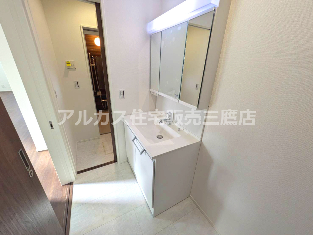 三鷹市上連雀９丁目 新築戸建て 中央線  武蔵境駅の独立洗面台