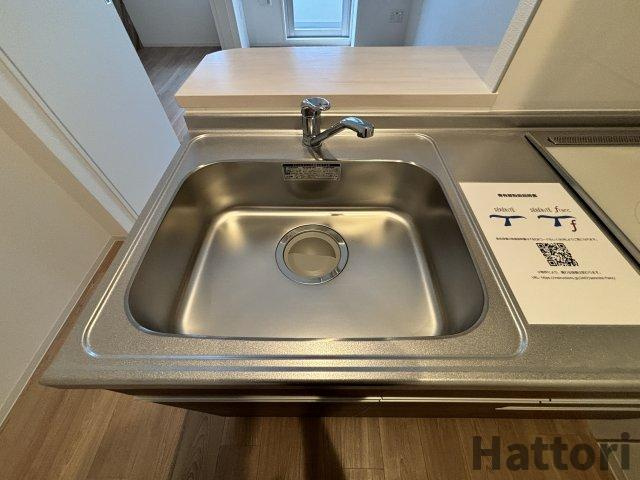 セレニテ新大阪グランデ　ミリューのキッチン